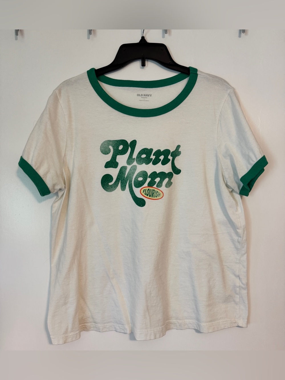 Old Navy Plant Mom Ringer Tee size L